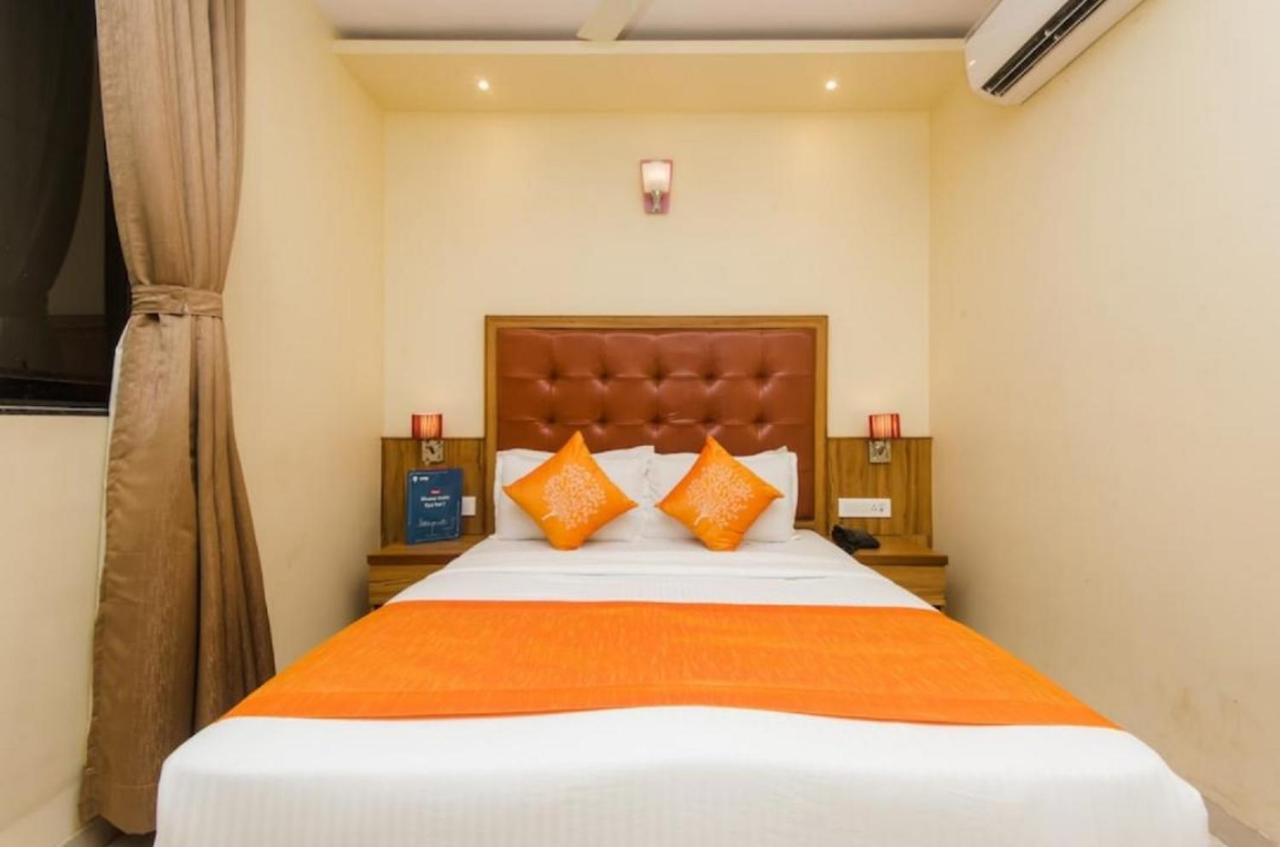 Aster Hotel Near Mumbai Airport Екстериор снимка
