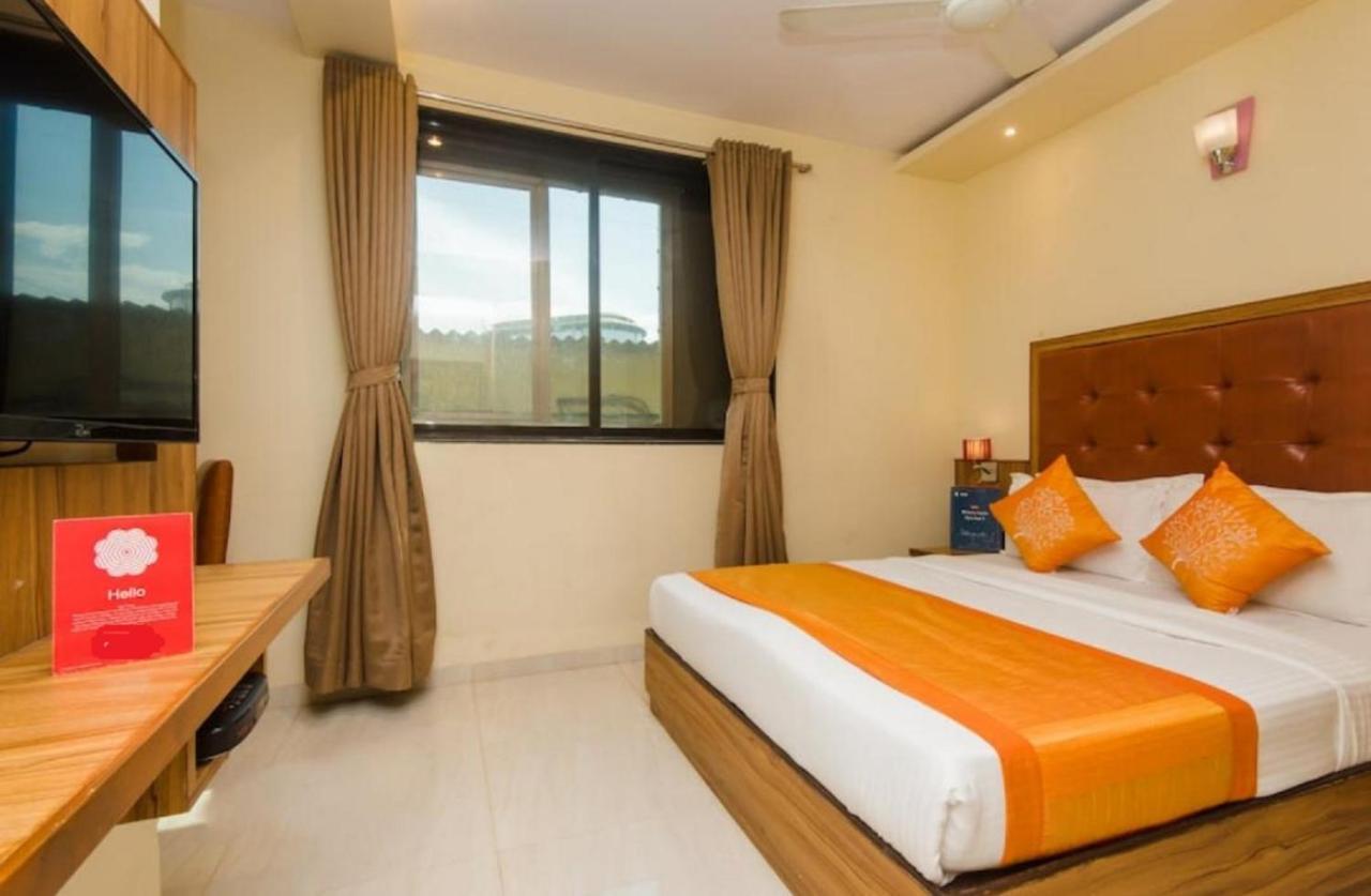 Aster Hotel Near Mumbai Airport Екстериор снимка